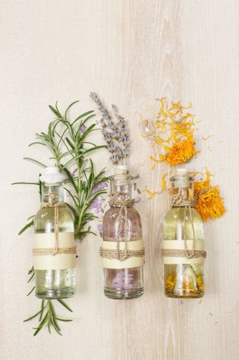 BİTKİSEL VE AROMATİK YAĞLAR